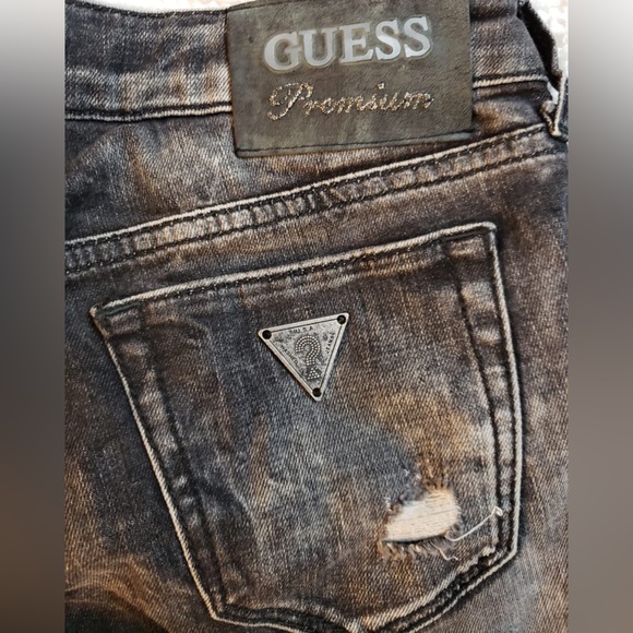 Guess Premium Jeans Distressed in Size 27 - Picture 4 of 4